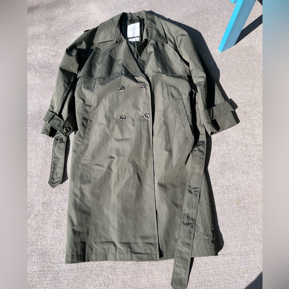 Abercrombie and Fitch olive sage green trench coat jacket medium NWOT